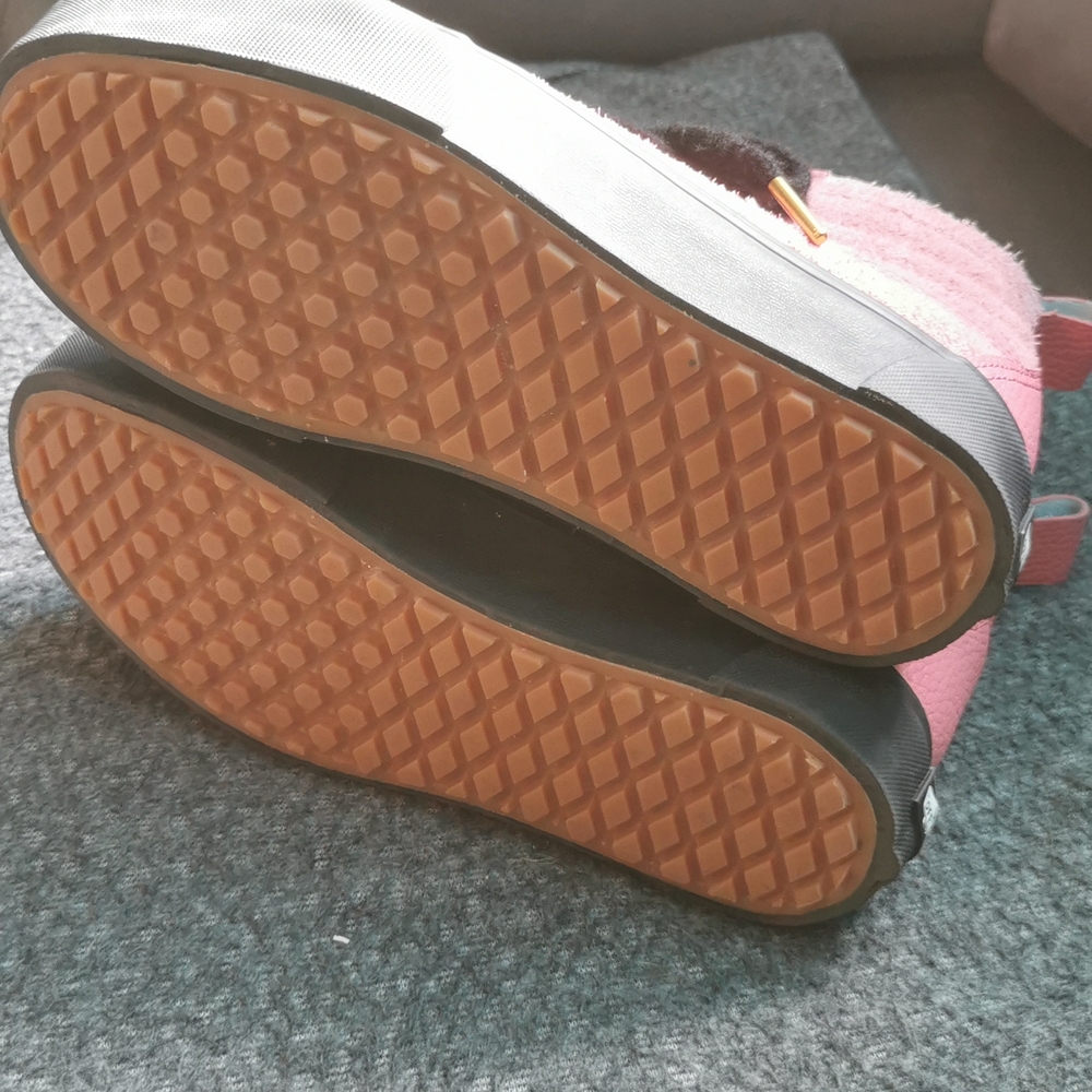 Vans - Picture 5 of 9